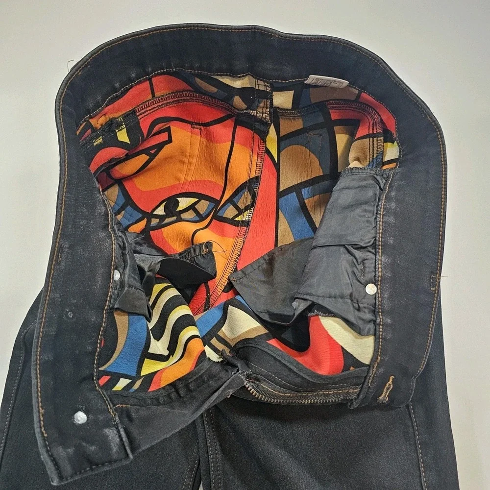 The Unbranded 3XL Brand Slim Fit‎ Black Jean W/colorful Liner. Size See Pictures